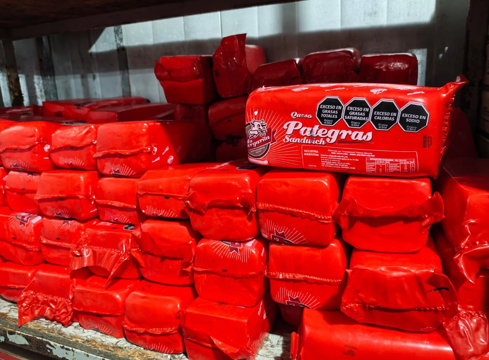 Quesos estacionados y parmesanos